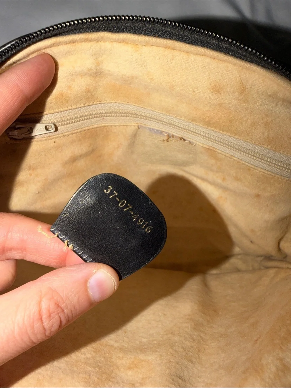 Gucci Vintage 70’s Round Canvas Shoulder Bag in Black and Gold - Picture 6 of 16